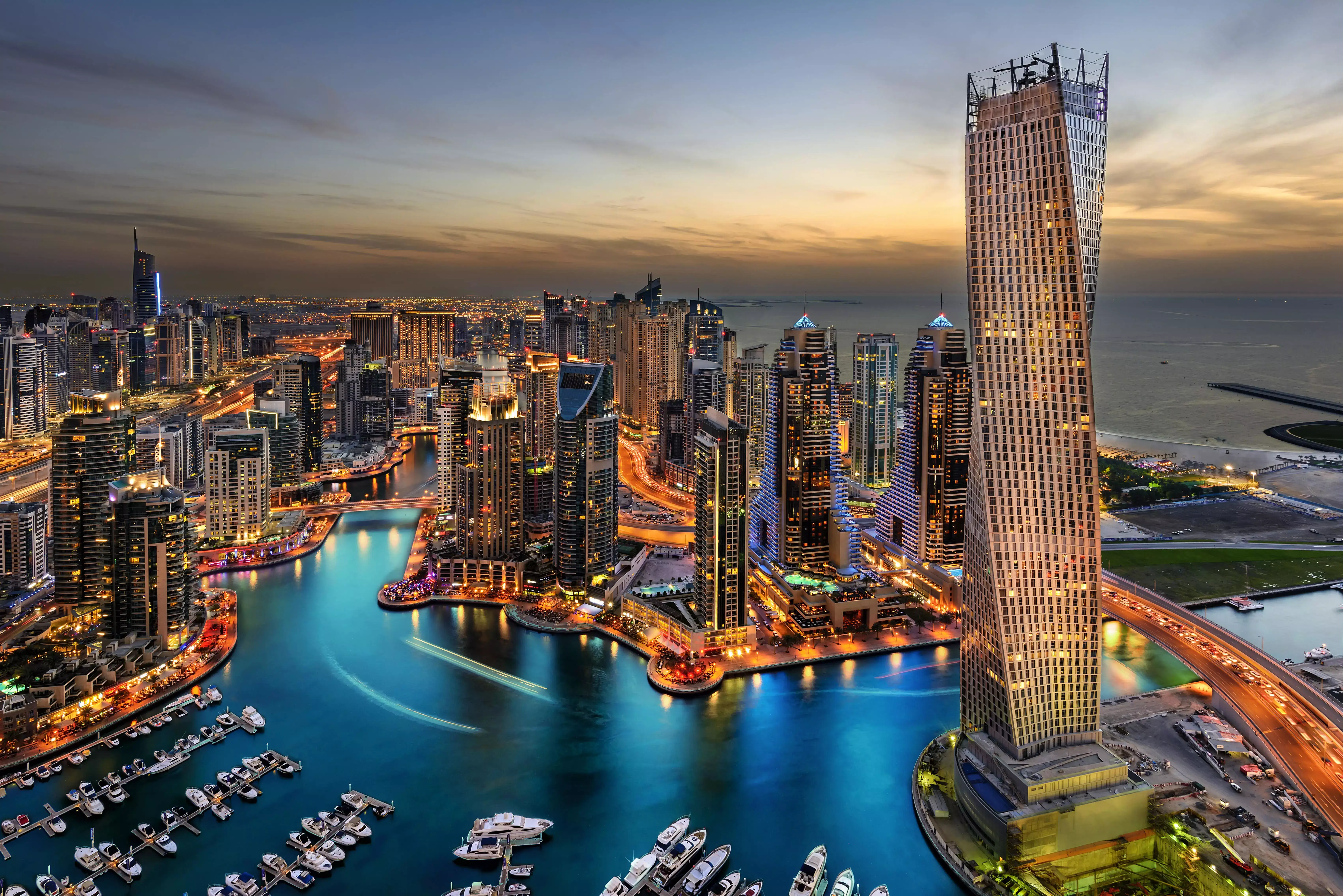 Dubai Real Estate Market Surges in Q4 2025